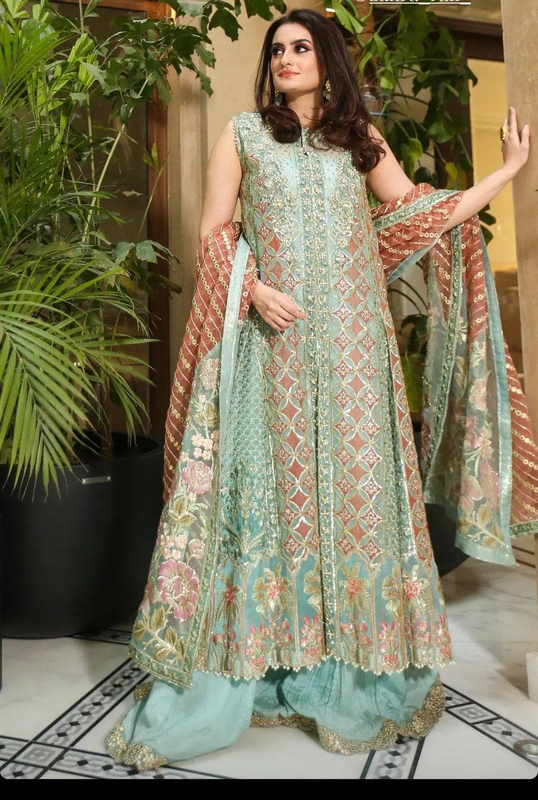 img_crimson_wedding_edition_awwal_boutique