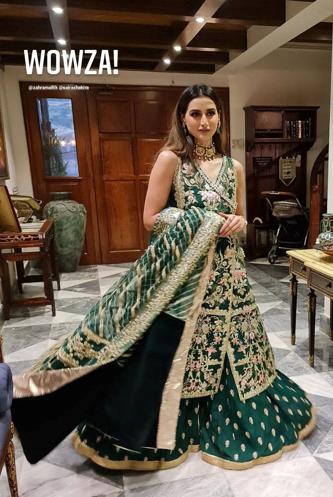 img_crimson_wedding_edition_awwal_boutique