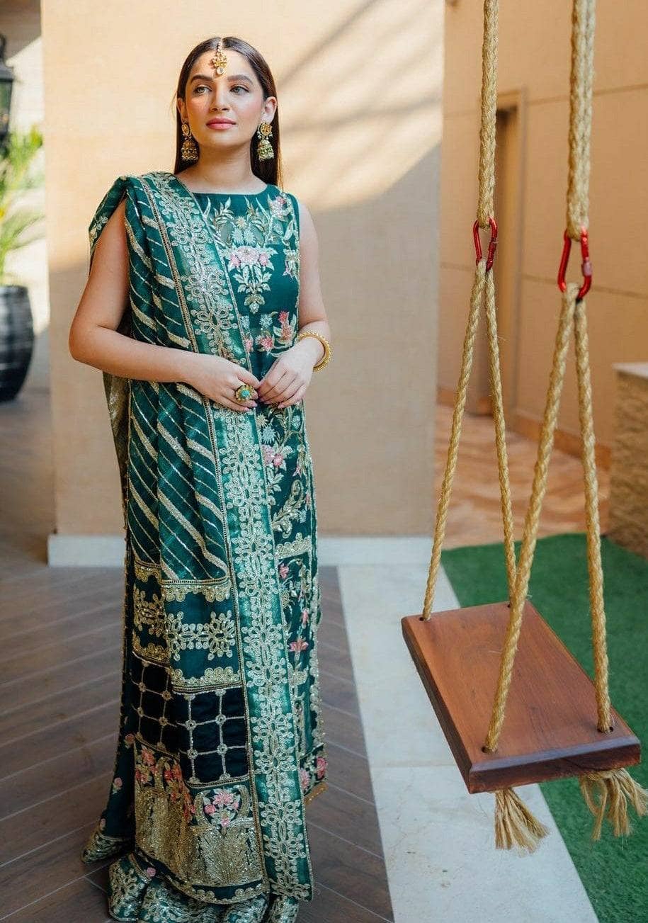 img_crimson_wedding_edition_awwal_boutique