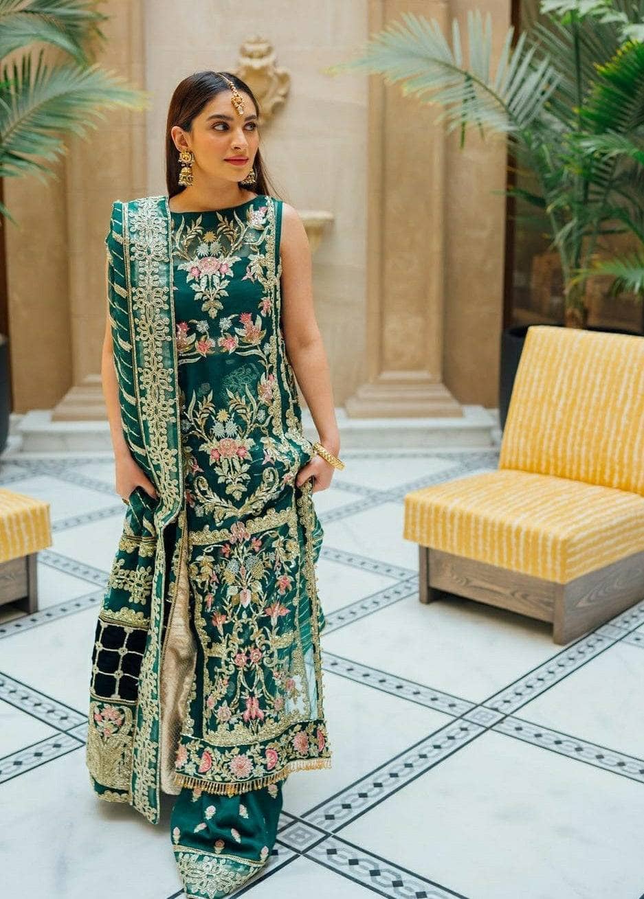 img_crimson_wedding_edition_awwal_boutique