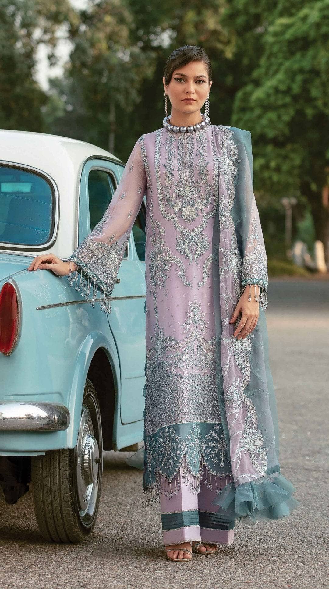 img_afrozeh_la_fuchsia_awwal_boutique