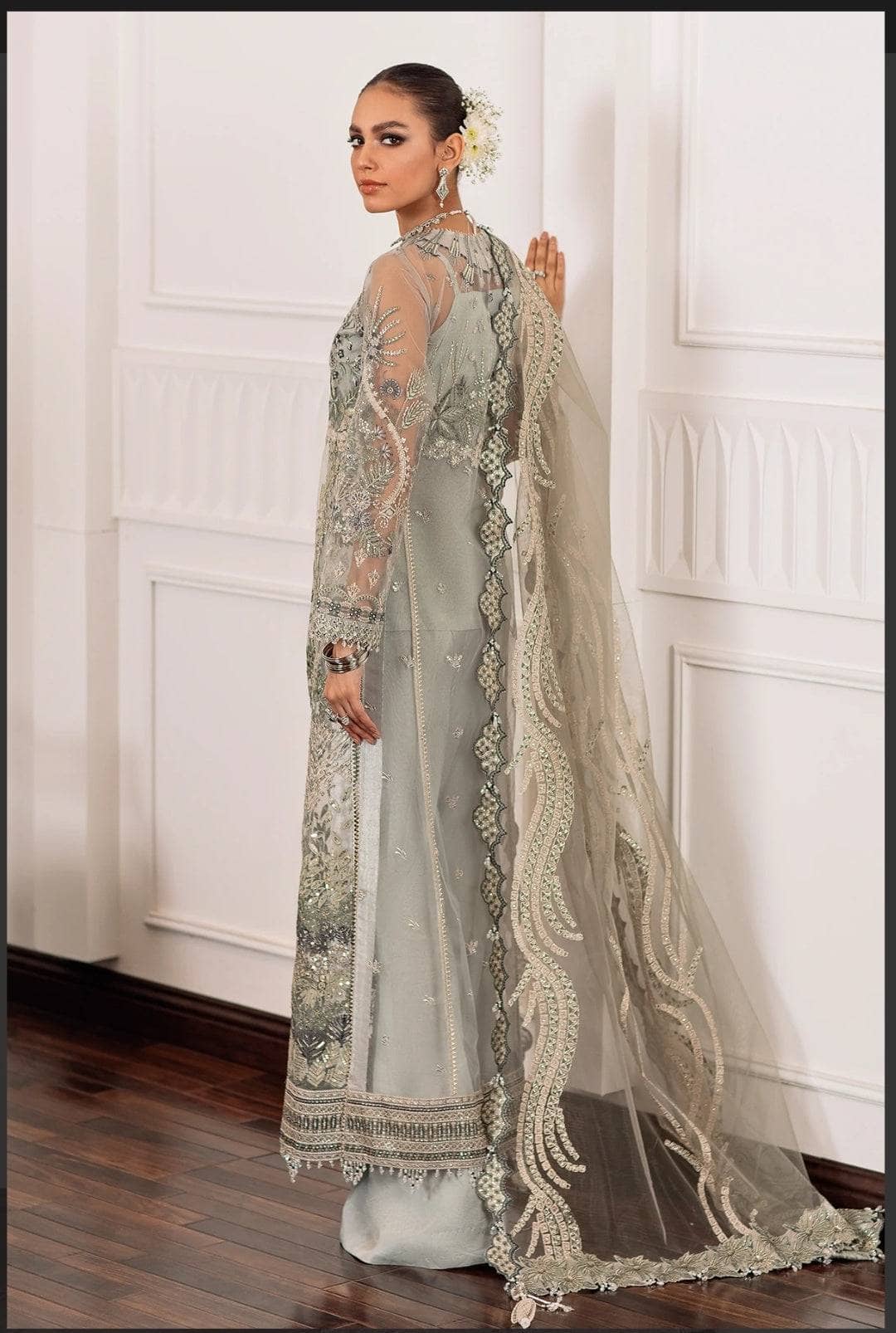 img_baroque_chantelle_awwal_boutique