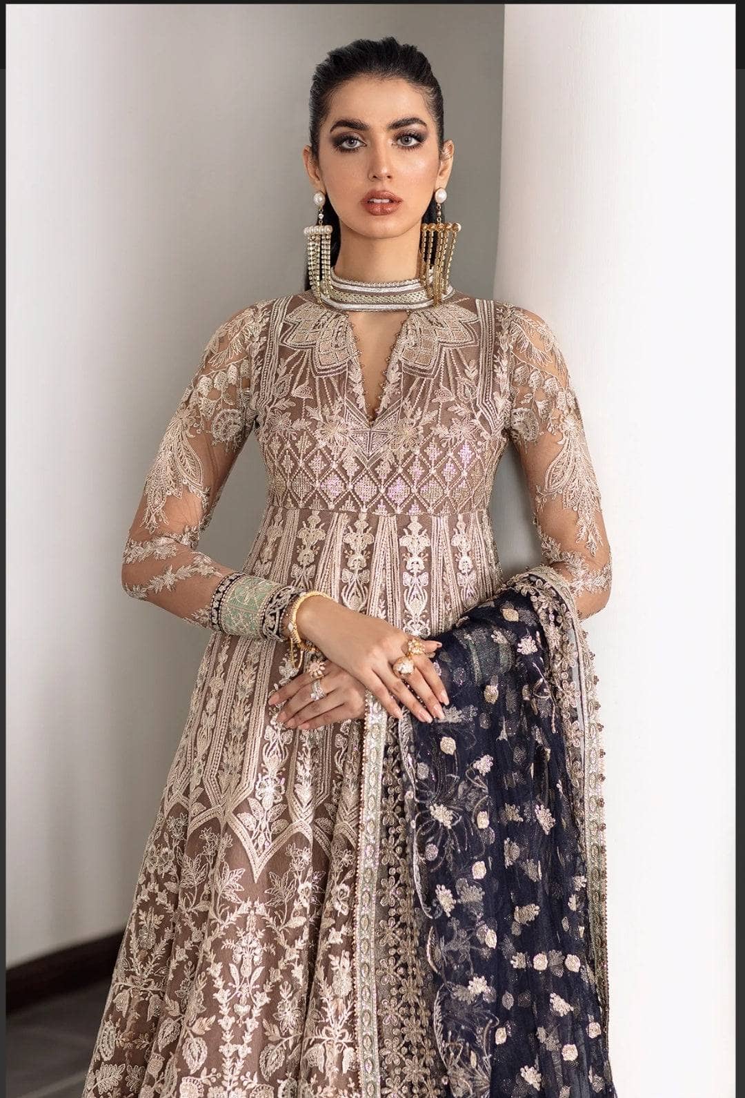 img_baroque_chantelle_awwal_boutique