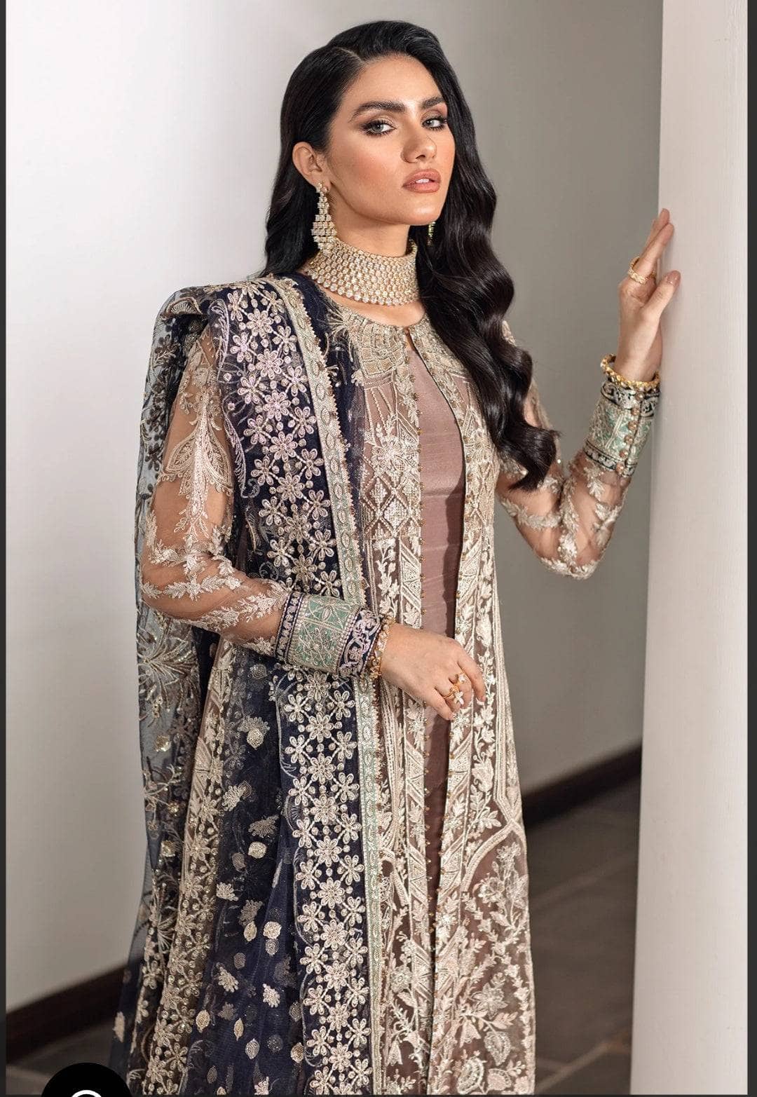 img_baroque_chantelle_awwal_boutique