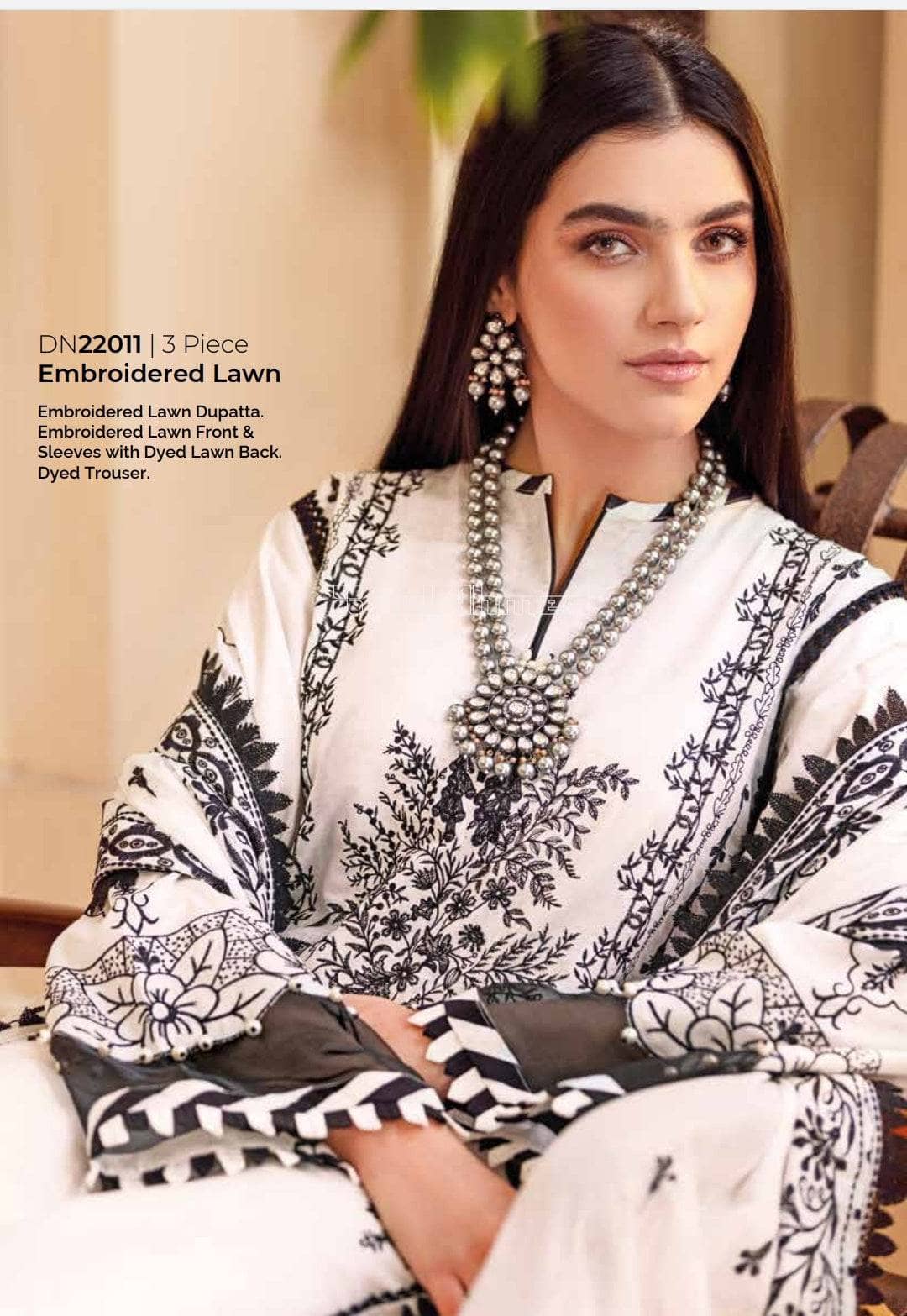 img_gul_ahmed_lawn_2022_awwal_boutique