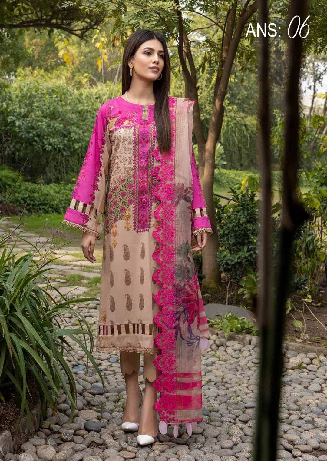 img_charizma_aniiq_vol1_awwal_boutique