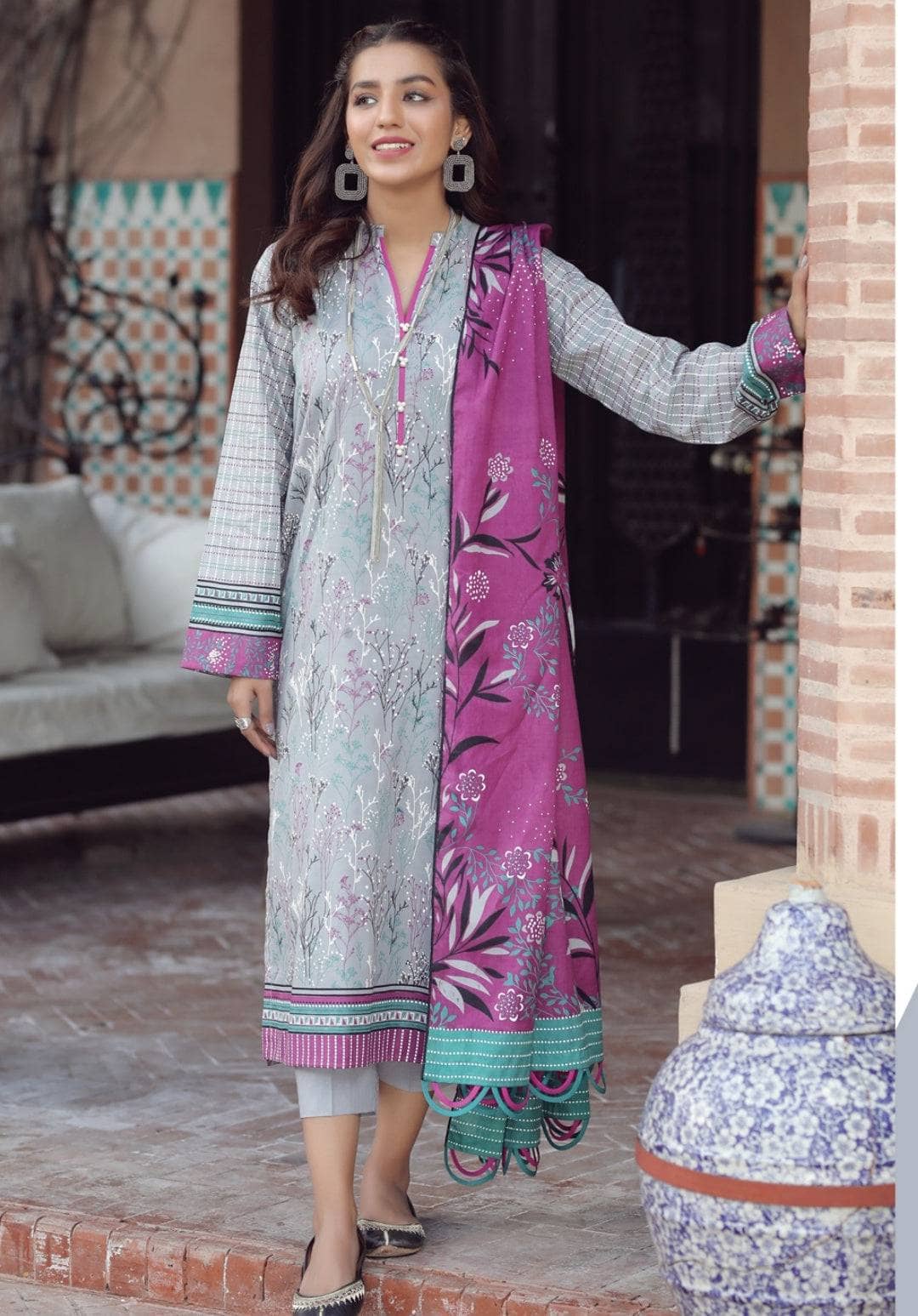 img_lsm_komal_lawn_2022_awwal_boutique