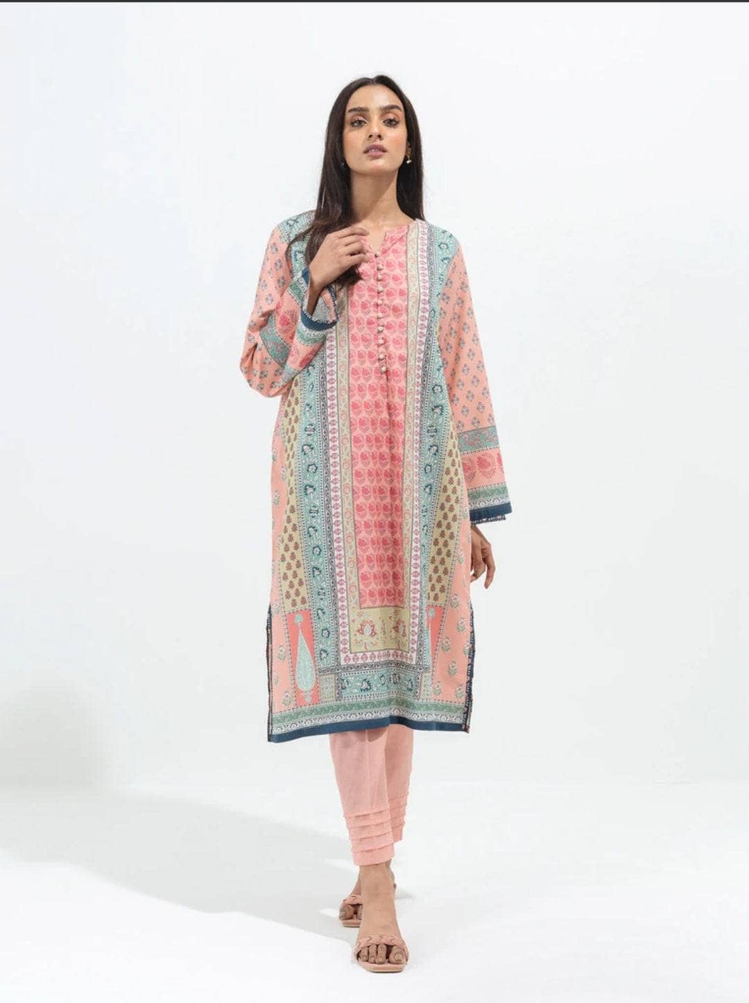 img_beechtree_lawn_22_awwal_boutique