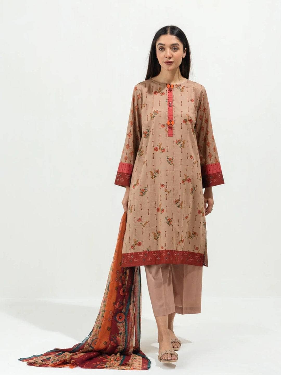 Img_beechtree_lawn_22_awwal_boutique