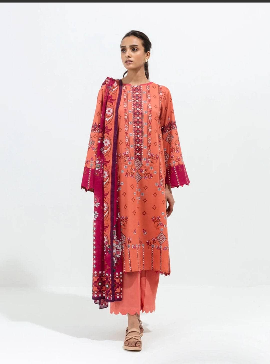 Img_beechtree_lawn_22_awwal_boutique