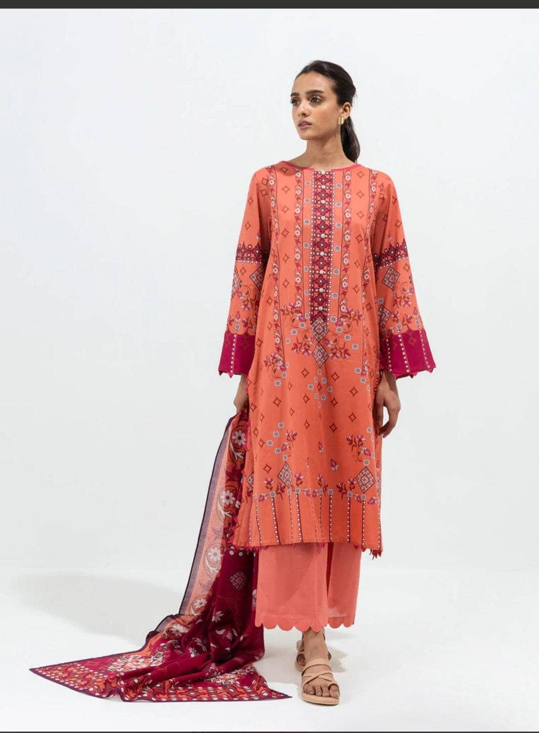 Img_beechtree_lawn_22_awwal_boutique