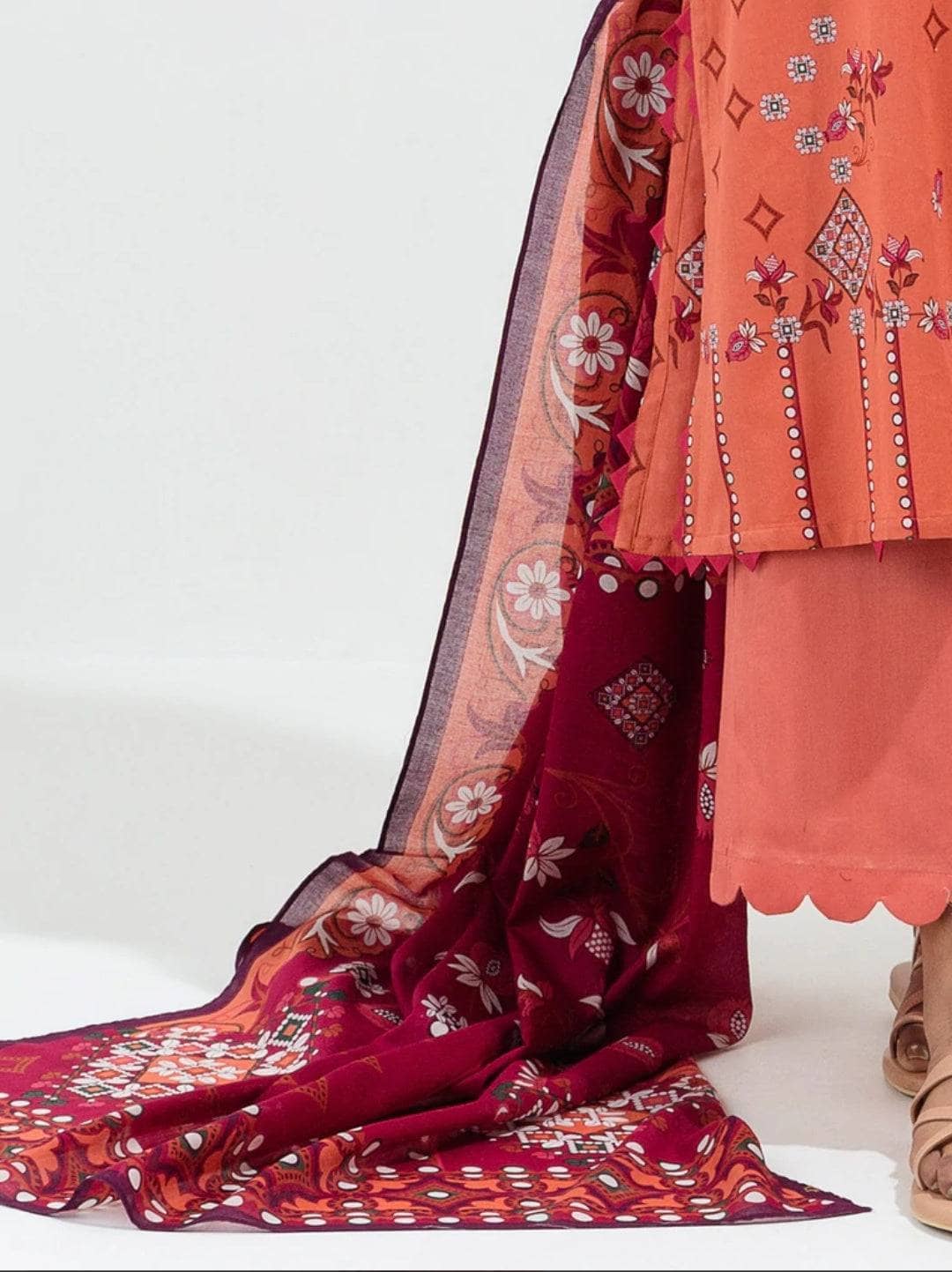 Img_beechtree_lawn_22_awwal_boutique