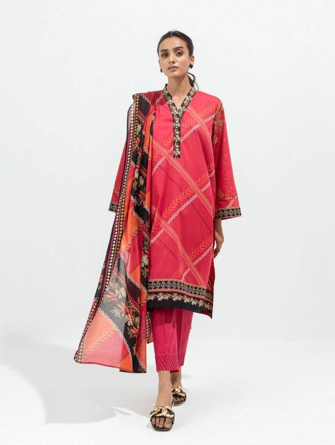 Img_beechtree_lawn_22_awwal_boutique