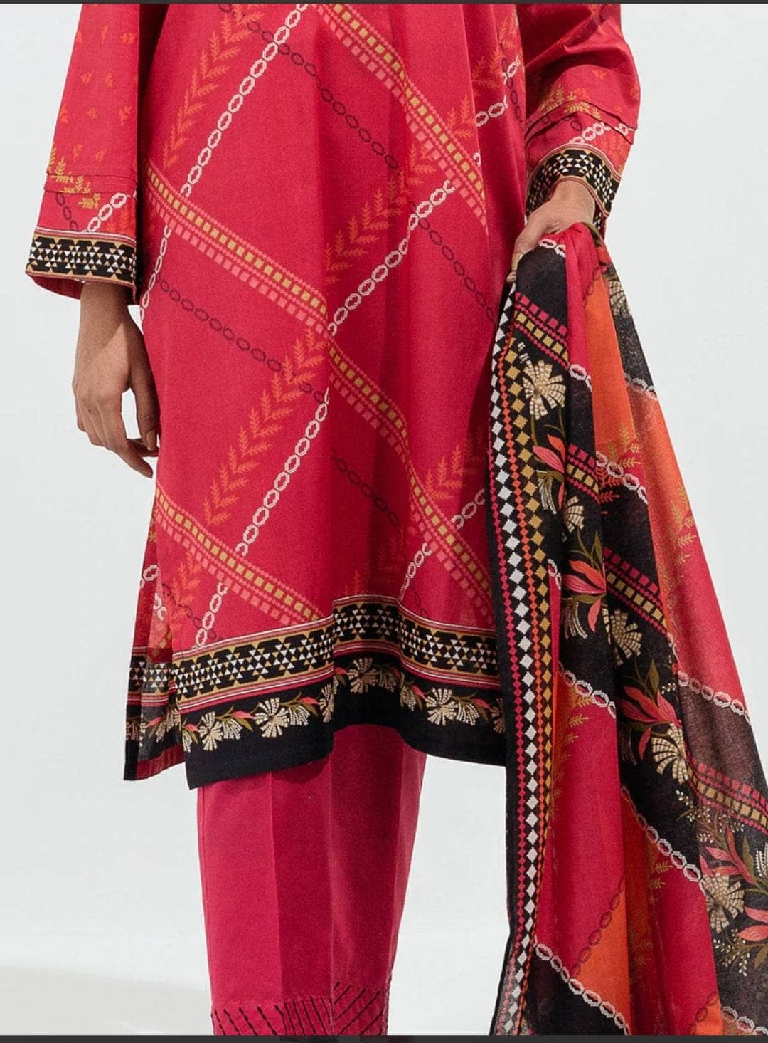 Img_beechtree_lawn_22_awwal_boutique