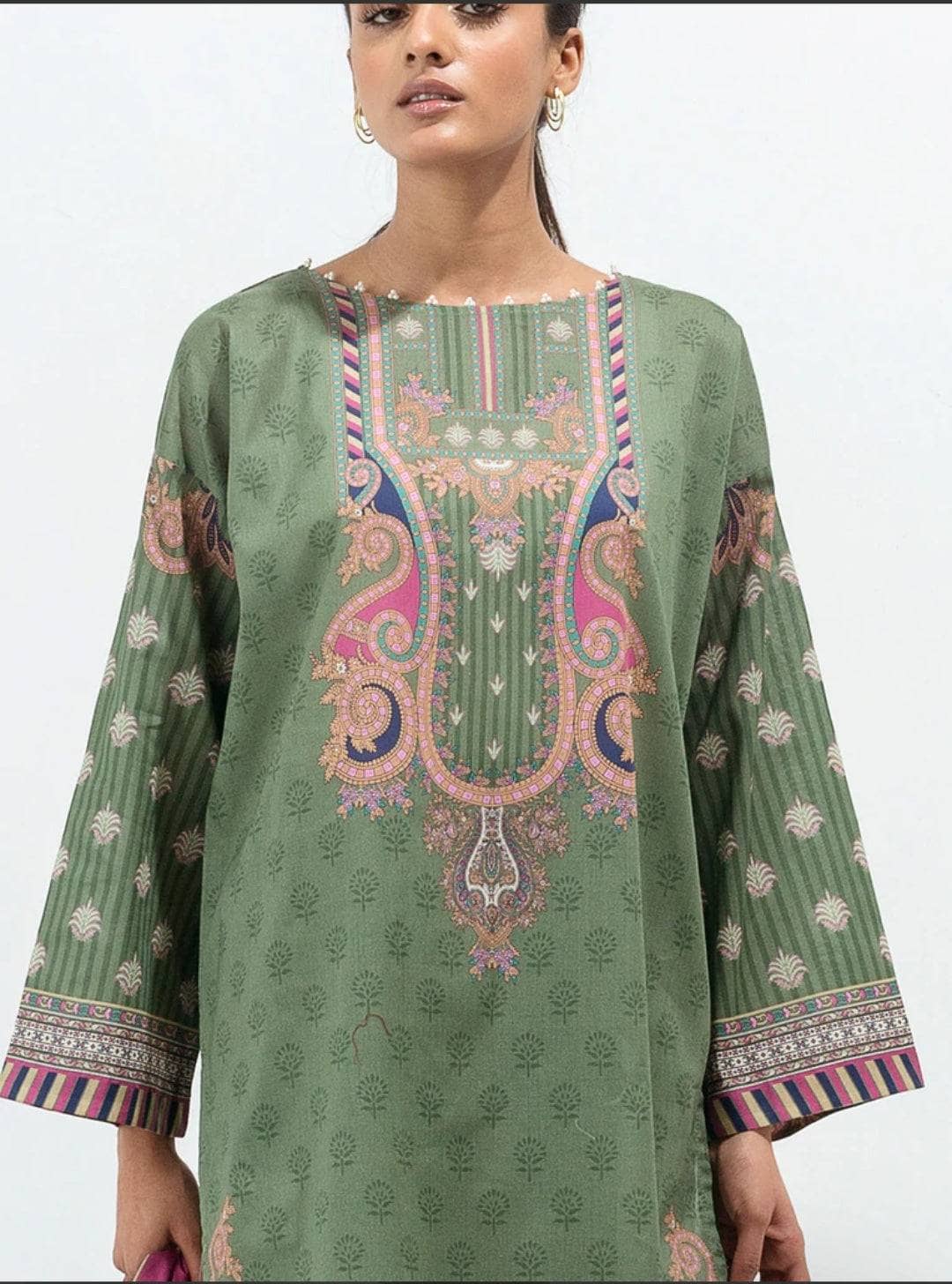 img_beechtree_lawn_22_awwal_boutique