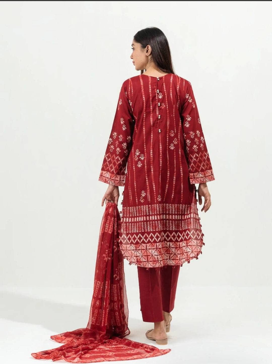 img_beechtree_lawn_22_awwal_boutique