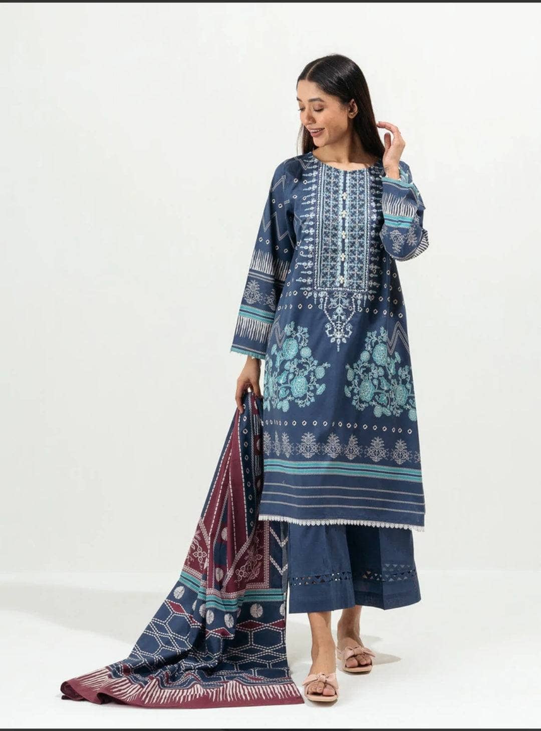 img_beechtree_lawn_22_awwal_boutique