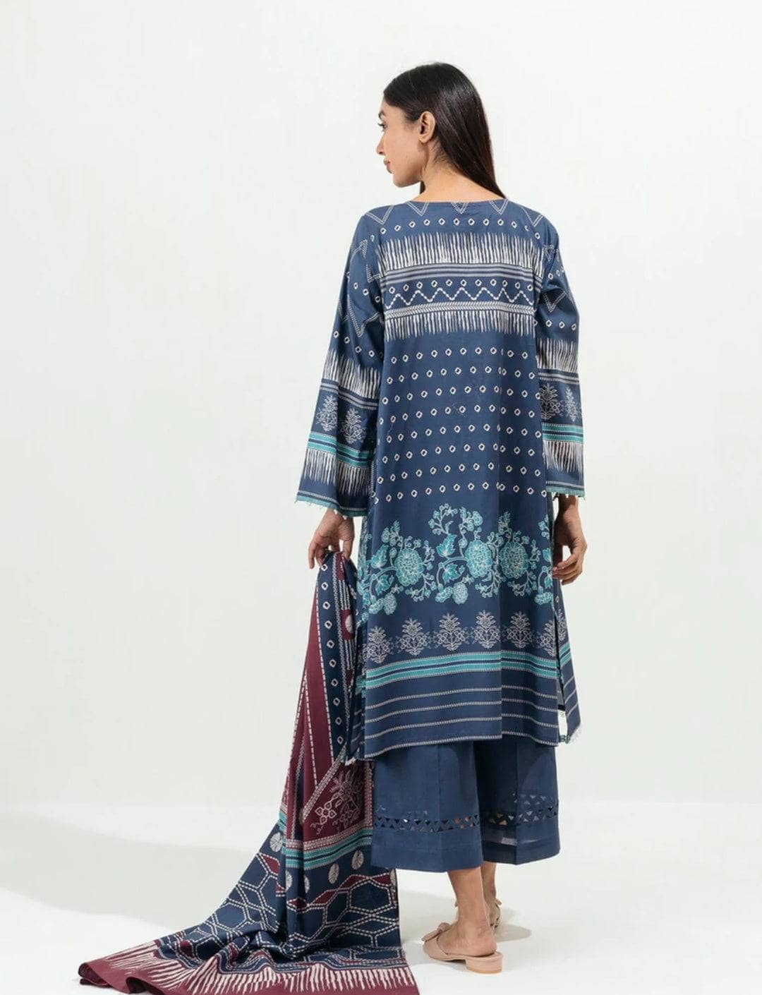 img_beechtree_lawn_22_awwal_boutique