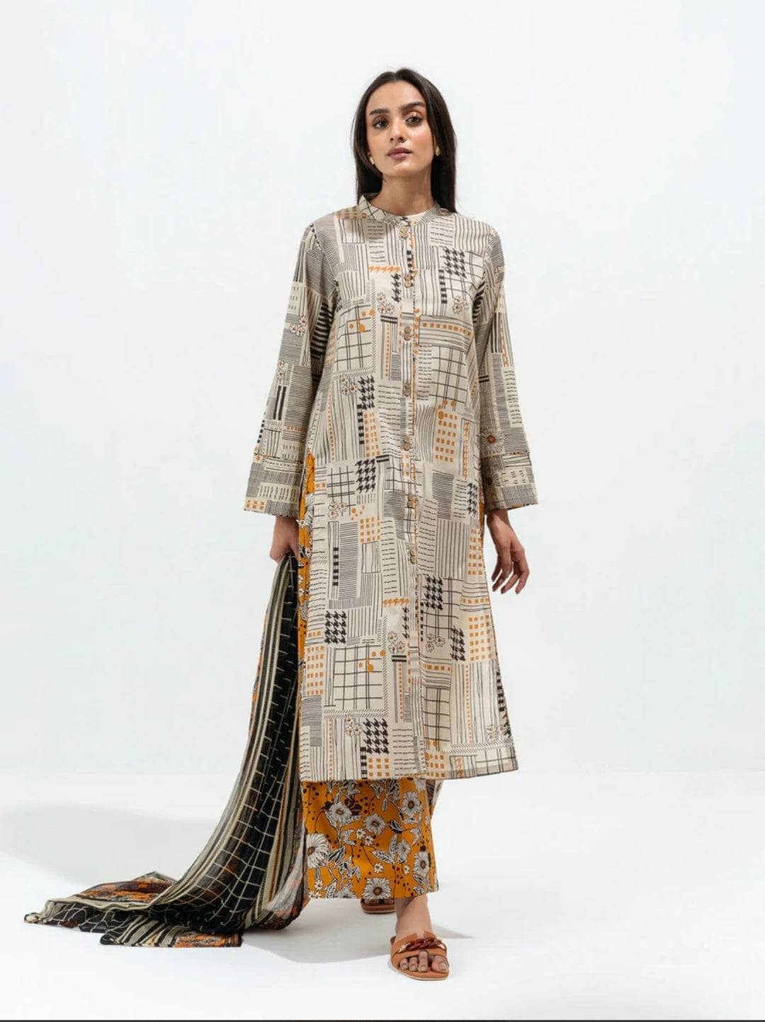 img_beechtree_lawn_22_awwal_boutique