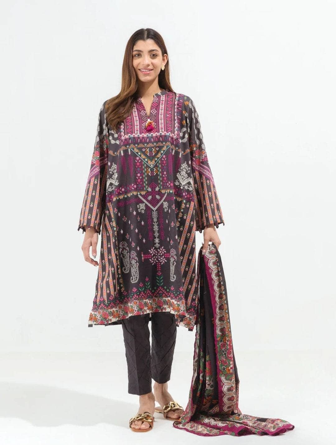 img_beechtree_lawn_22_awwal_boutique