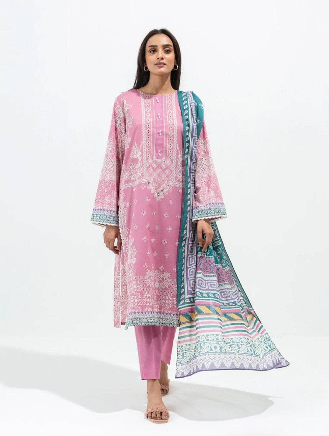 img_beechtree_lawn_22_awwal_boutique