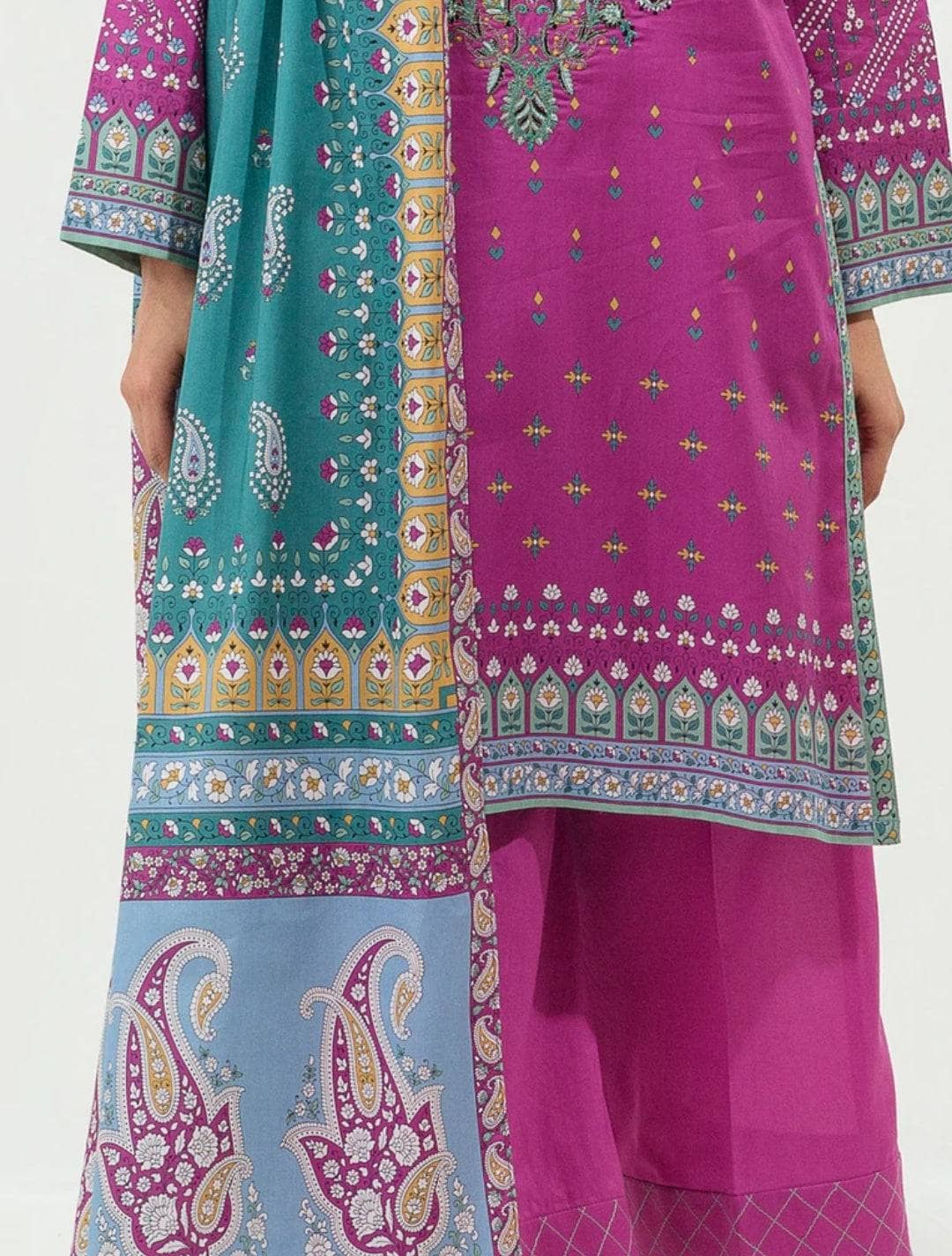 Img_beechtree_lawn_22_awwal_boutique