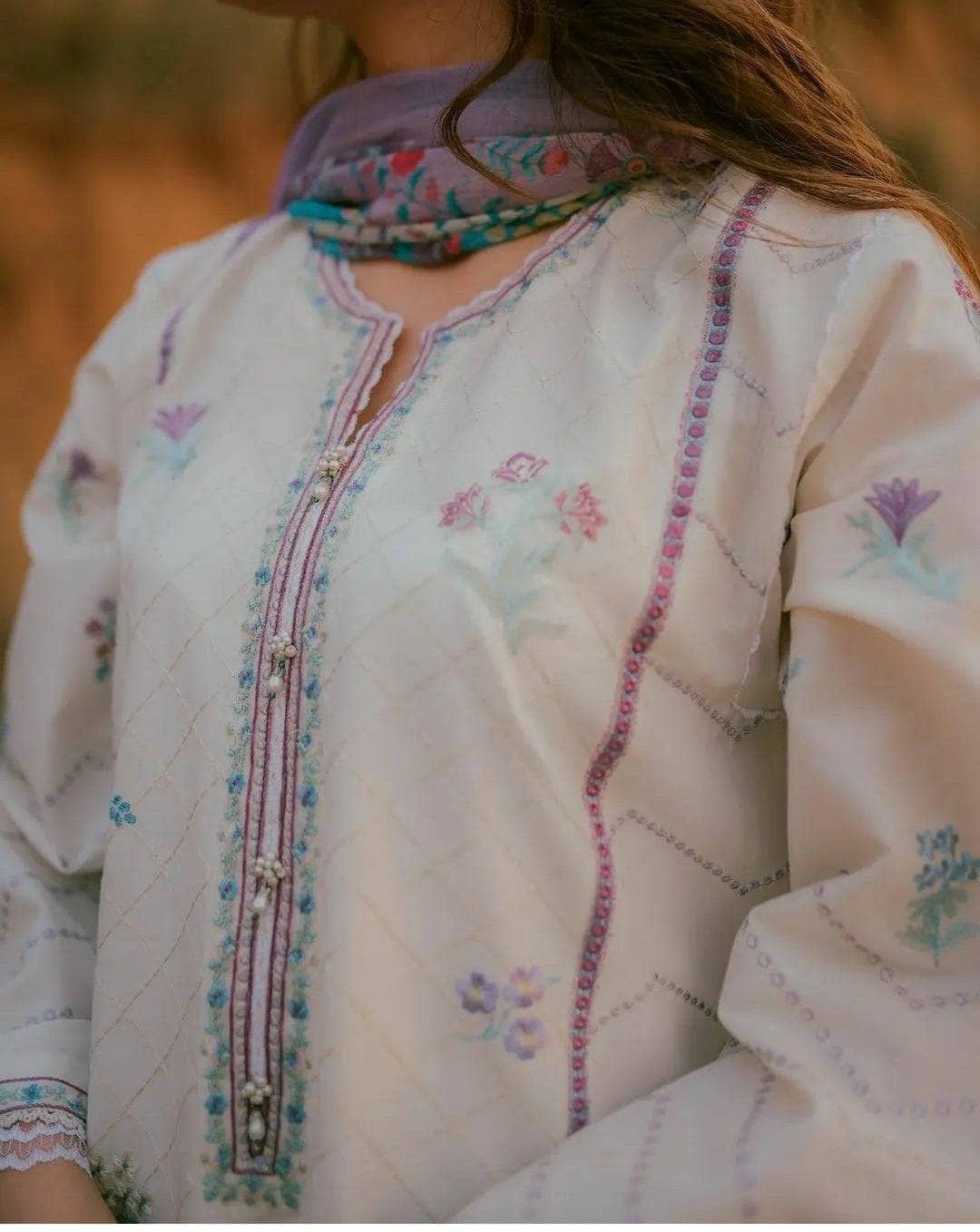 img_coco_lawn_2022_by_zara_shahjahan_awwal_boutique