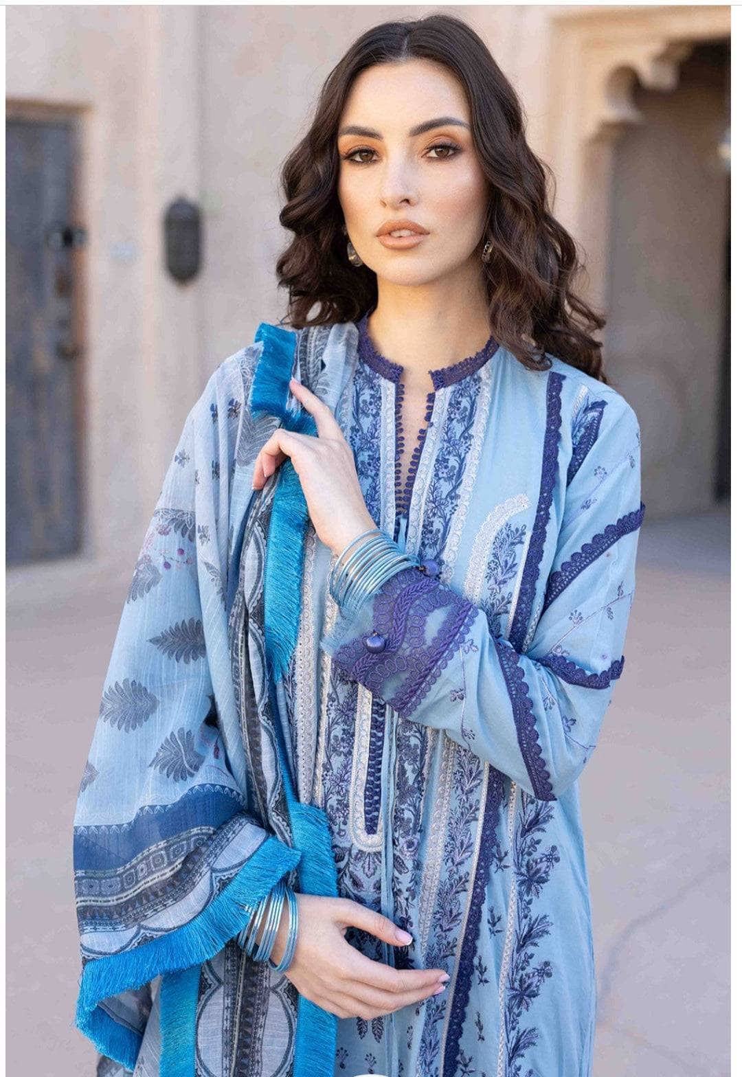 img_sobia_nazir_vital_lawn_22_awwal_boutique