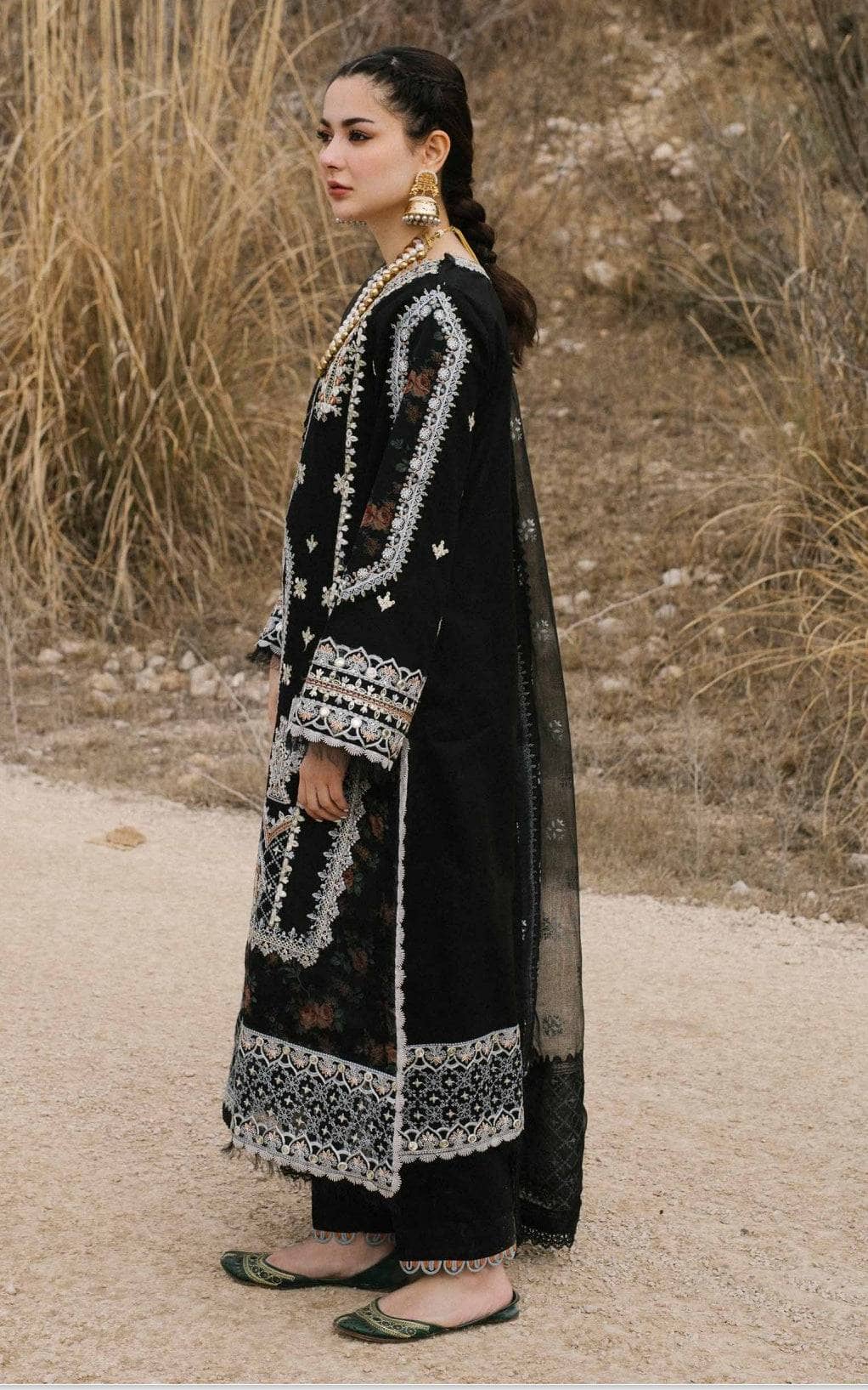 img_qalmakar_luxury_lawn_22_awwal_boutique