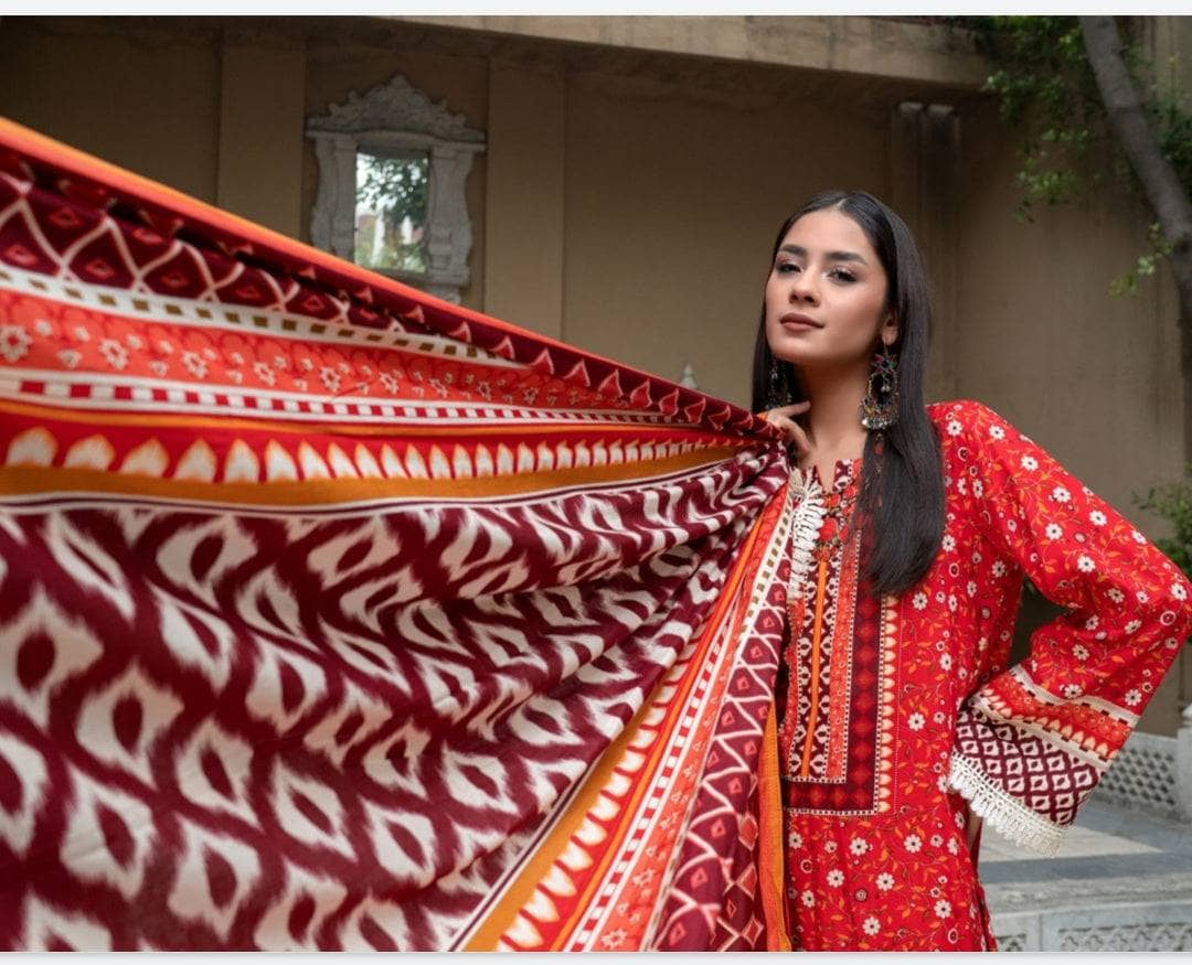 img_pakistani_low_range_suits_awwal_boutique