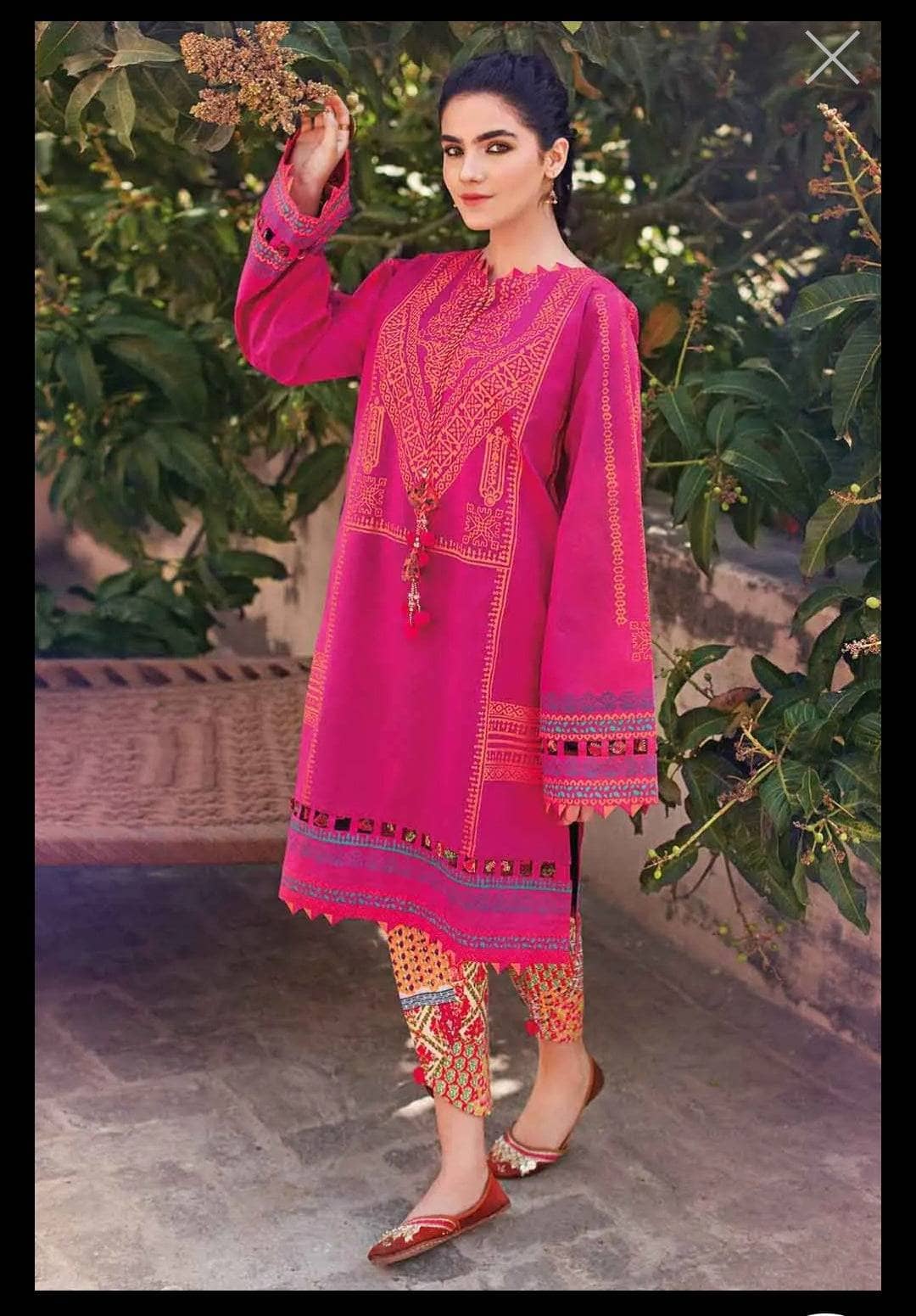 img_gul_ahmed_lawn_2022_awwal_boutique