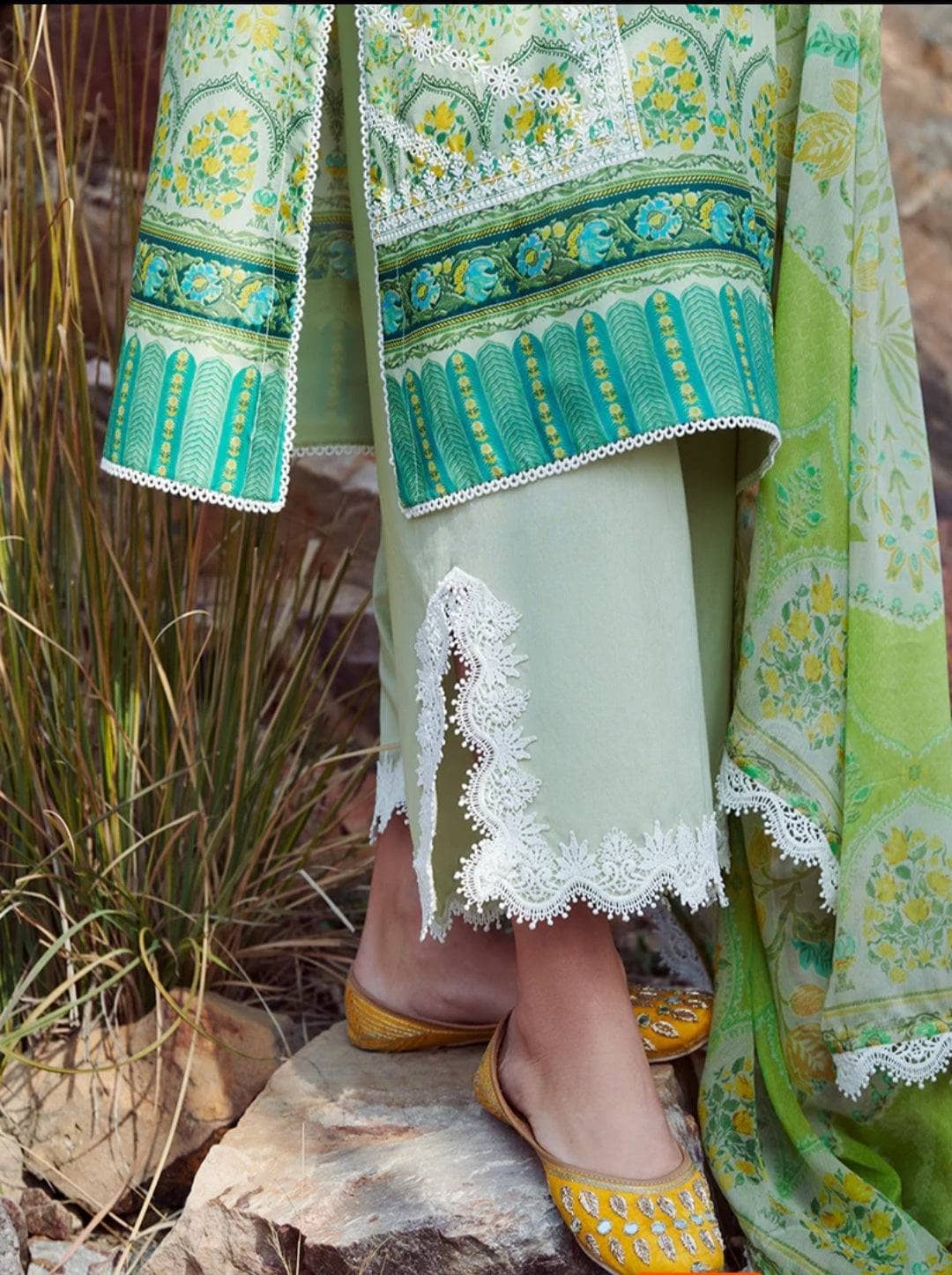 img_printkari_lawn_22_awwal_boutique