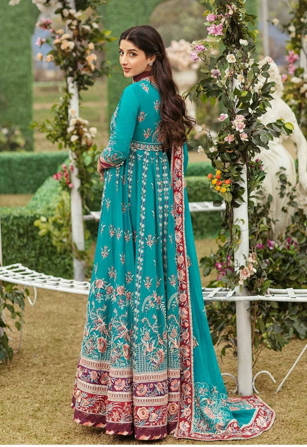 img_afrozeh_lawn_awwal_boutique