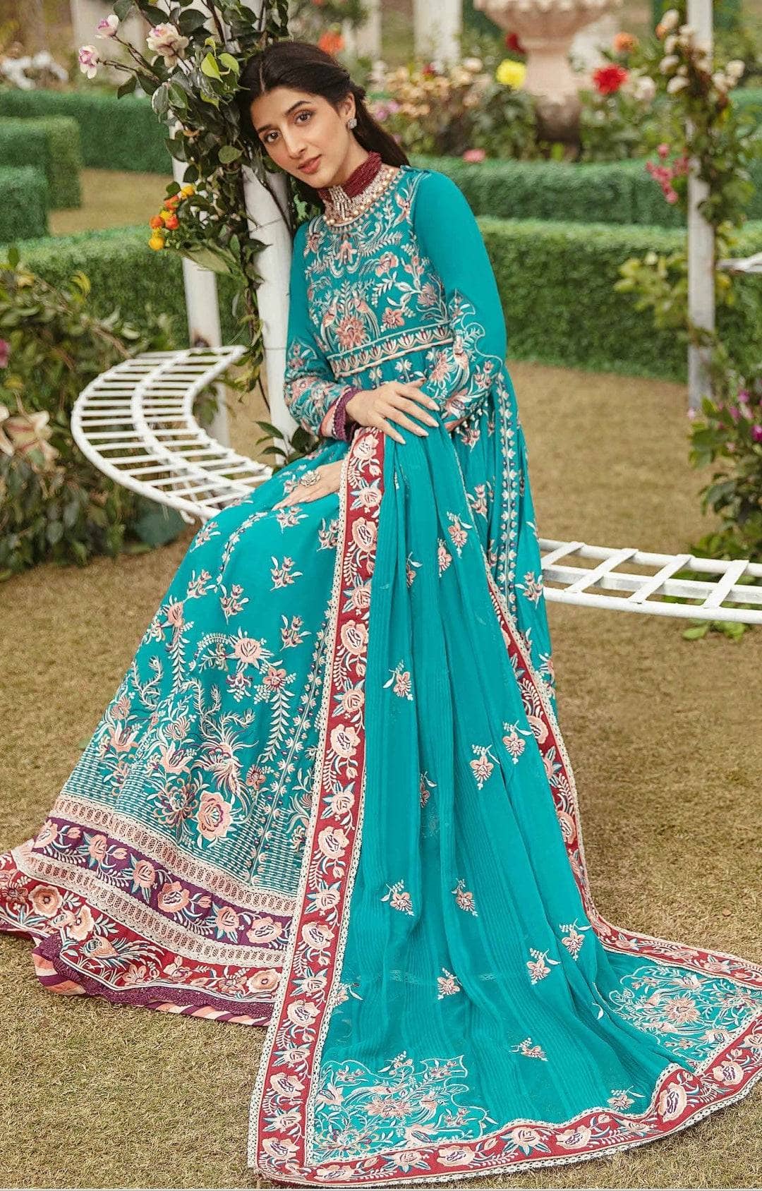 img_afrozeh_lawn_awwal_boutique