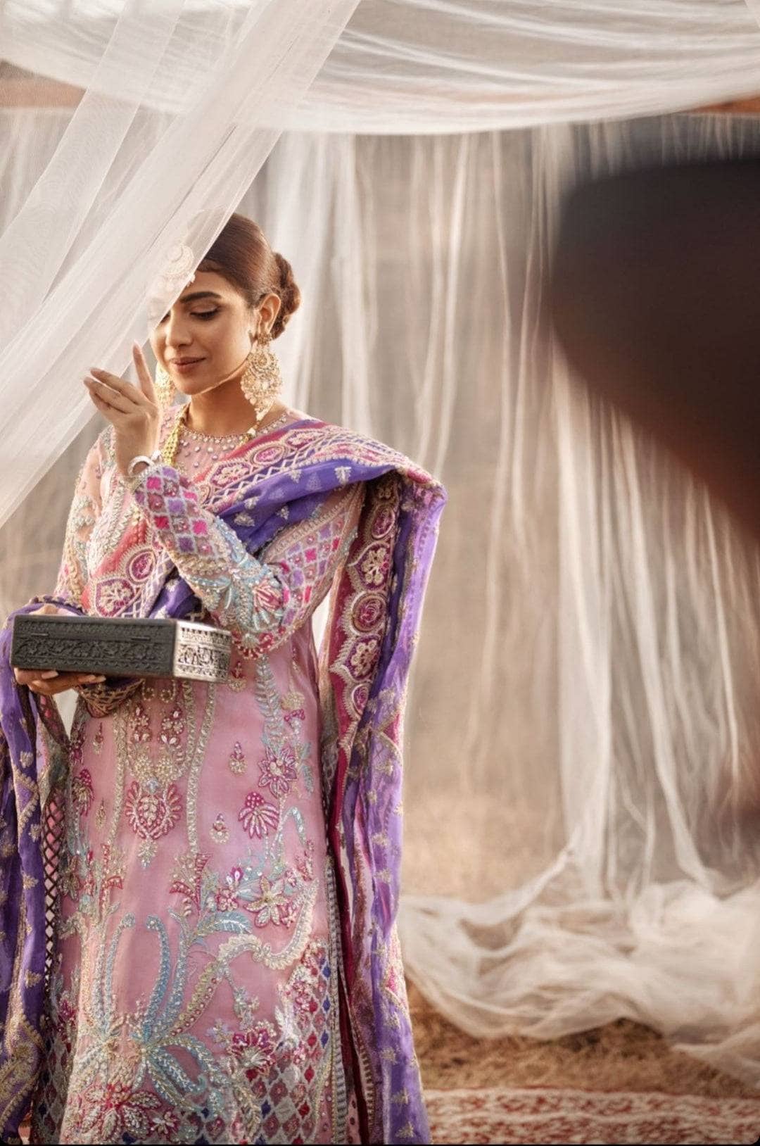 img_maryam_hussain_wedding_awwal_boutique