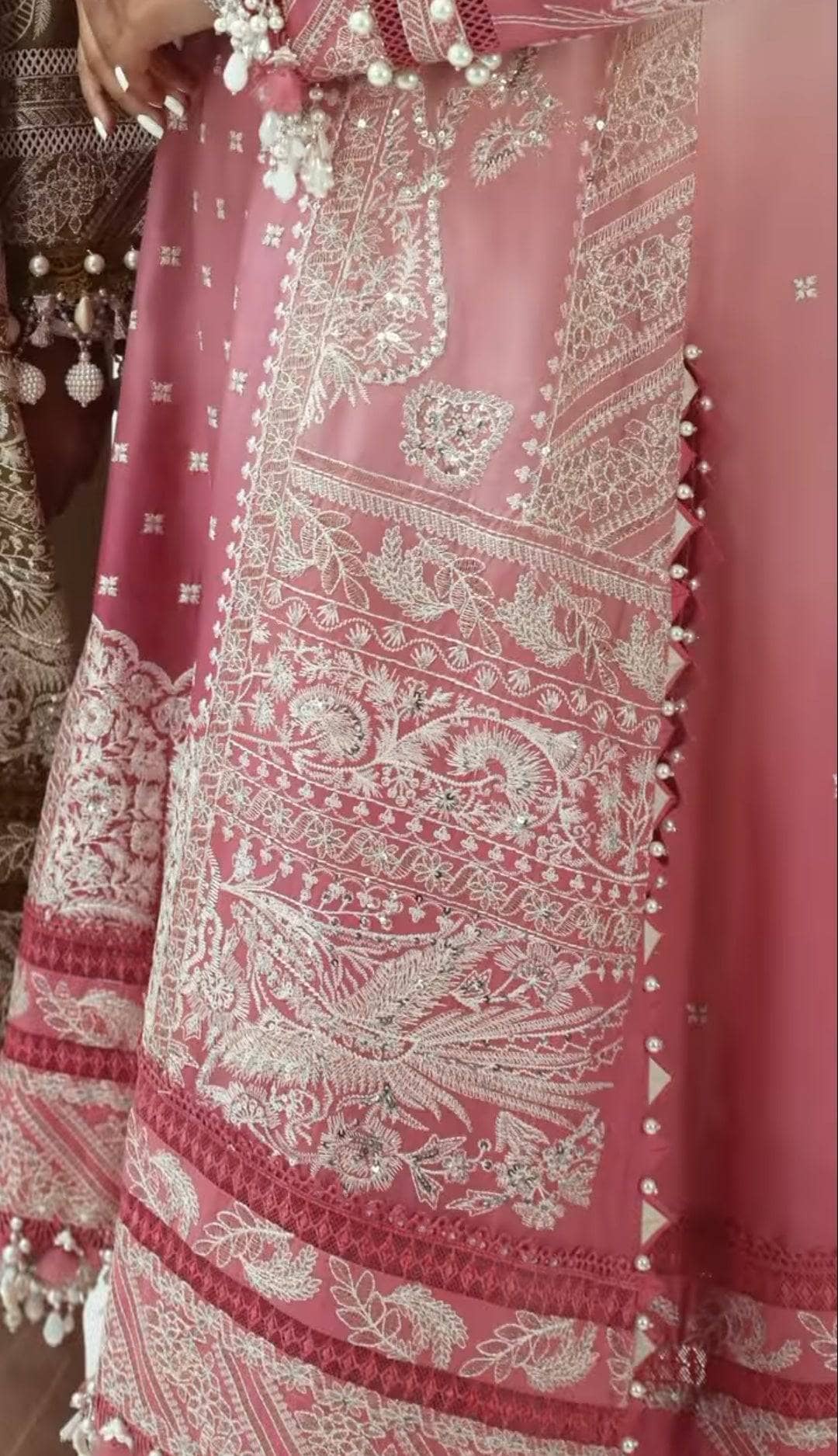 img_sana_safinaz_lawn_22_awwal_boutique