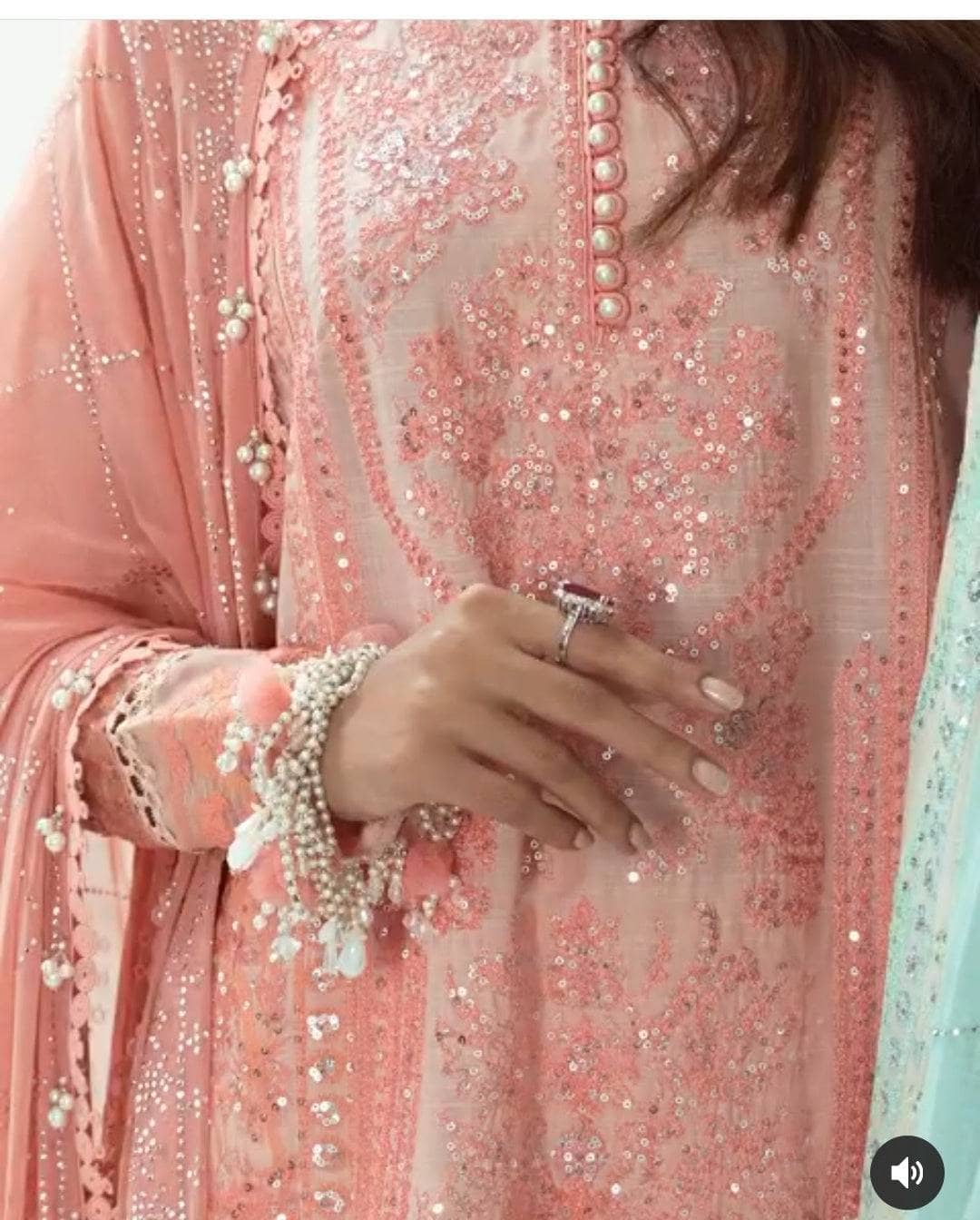 img_sana_safinaz_luxury_22_awwal_boutique