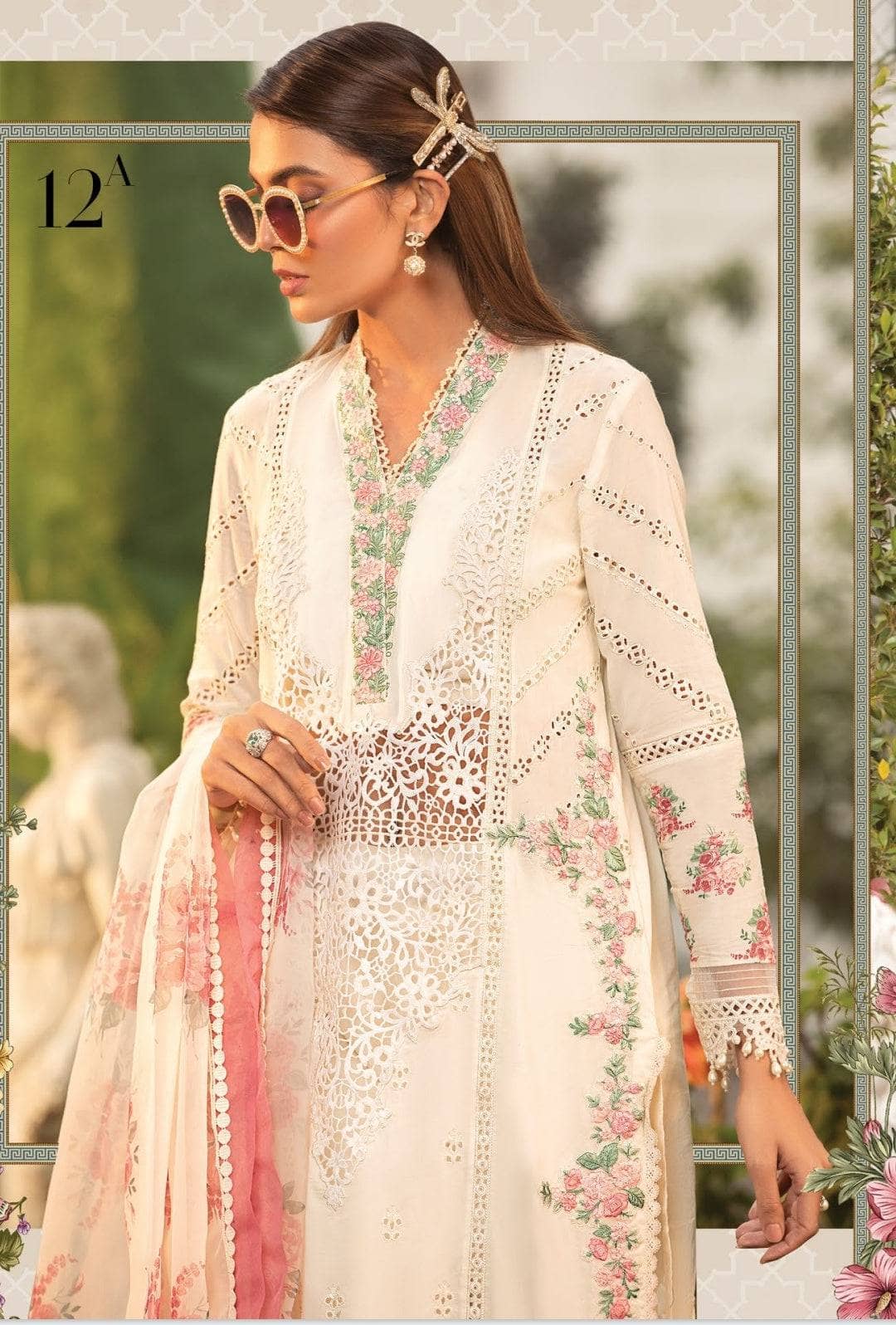 img_maria_b_lawn_22_awwal_boutique