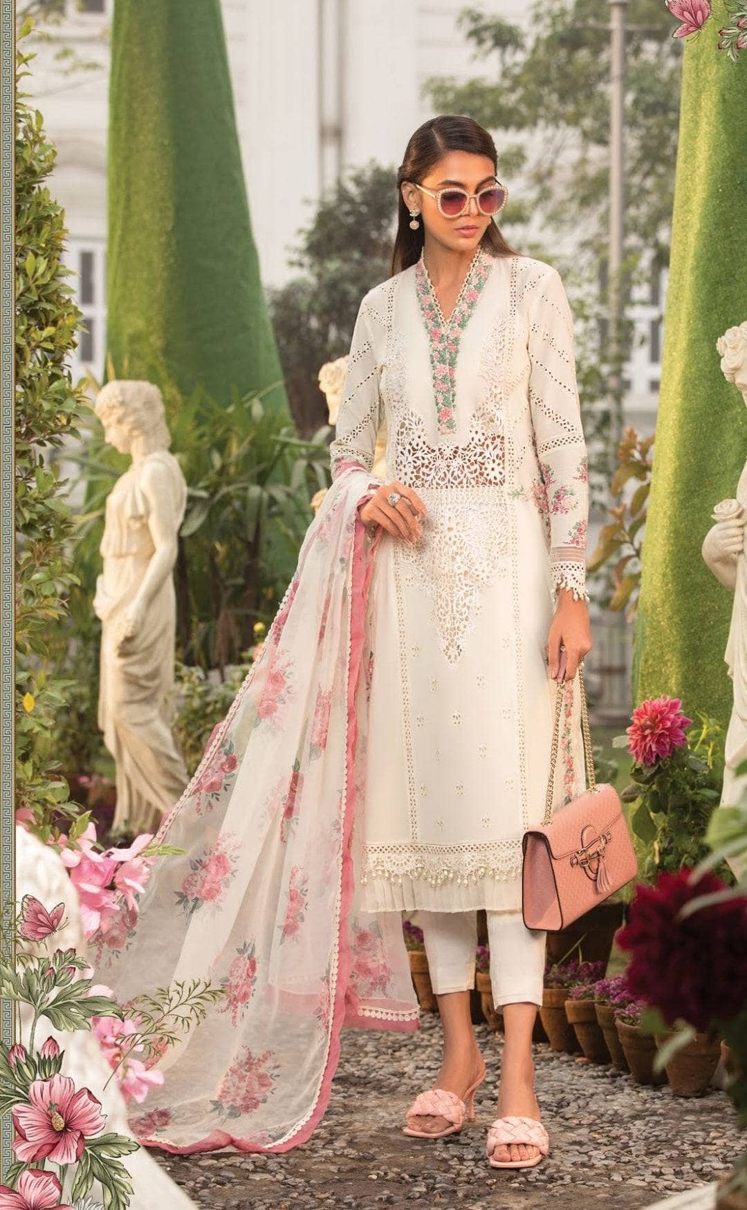 img_maria_b_lawn_22_awwal_boutique