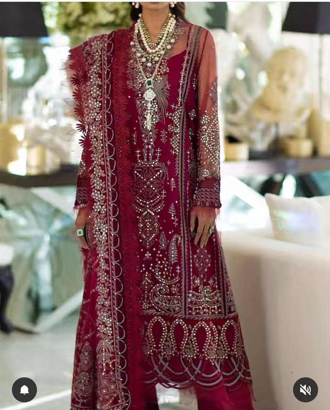 img_sana_safinaz_luxury_lawn_22_awwal_boutique