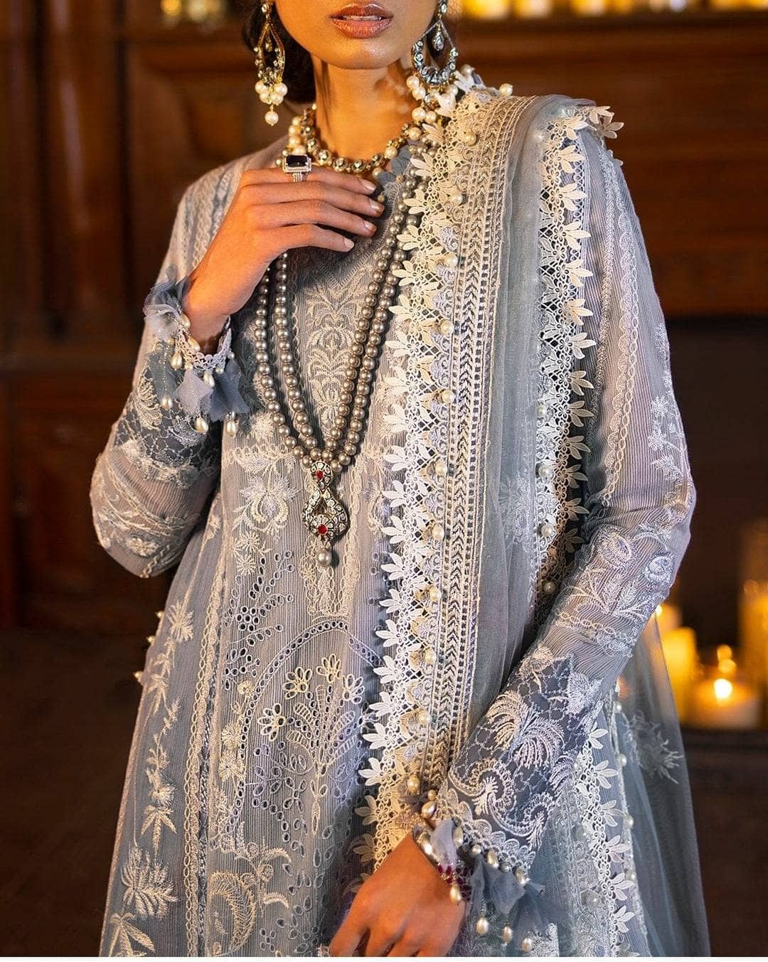 img_sana_safinaz_luxury_lawn_22_awwal_boutique