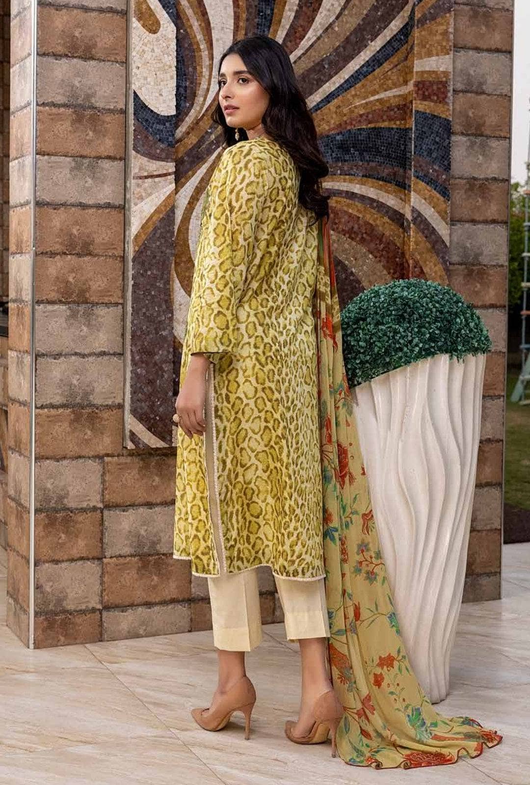 img_charizma_orange_series_awwal_boutique