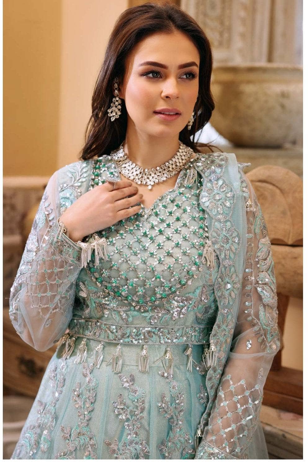 img_zebtan_zeenat_luxury_formals_awwal_boutique