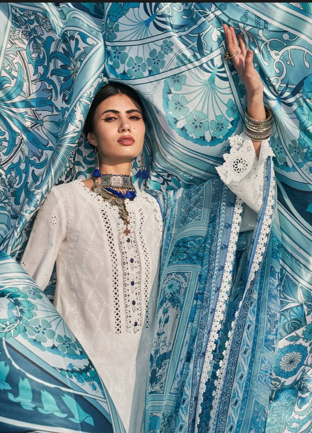 img_lawnkari_lawn_22_awwal_boutique