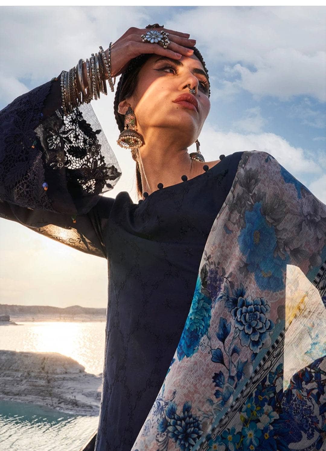 img_lawnkari_22_awwal_boutique