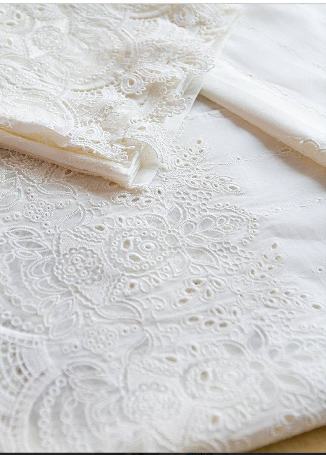 img_lawnkari_22_awwal_boutique