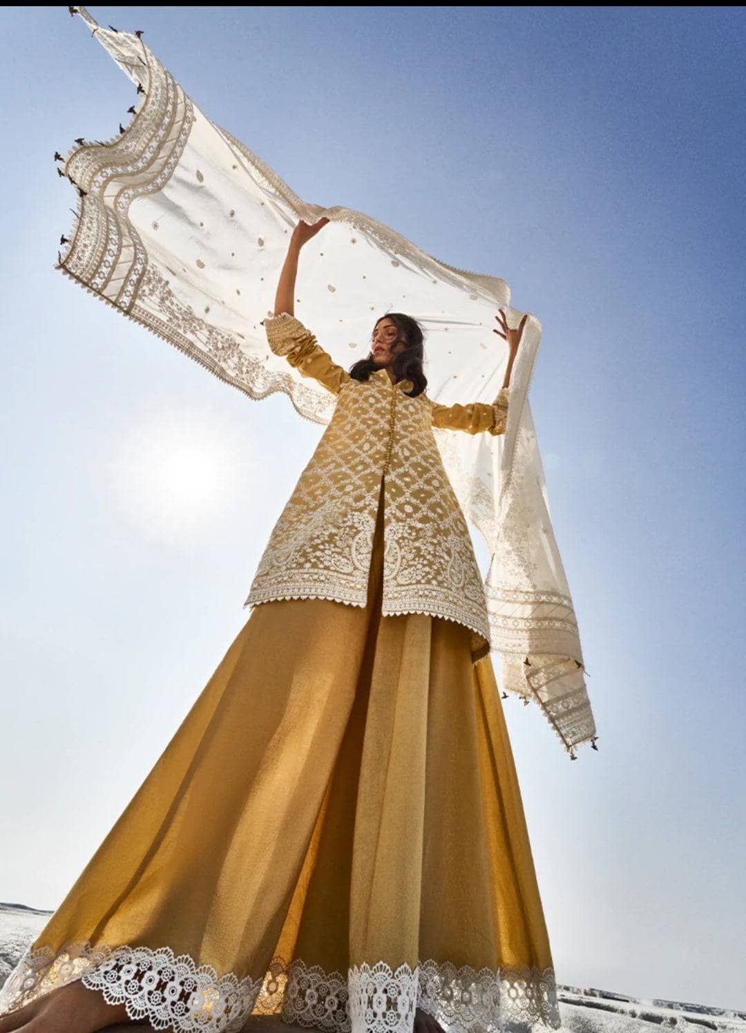 img_lawnkari_22_awwal_boutique