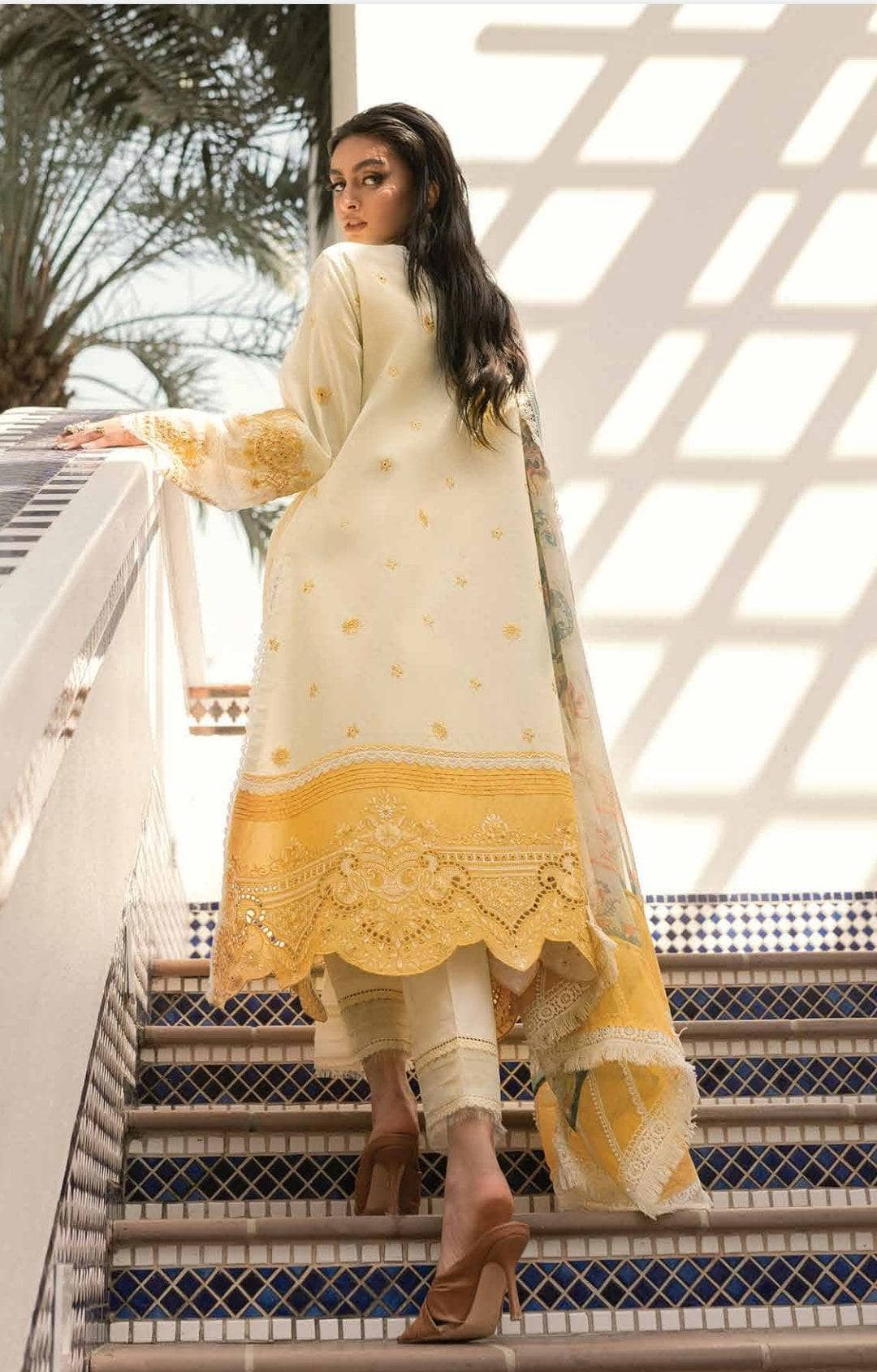 img_mushq_hemline_lawn_22_awwal_boutique