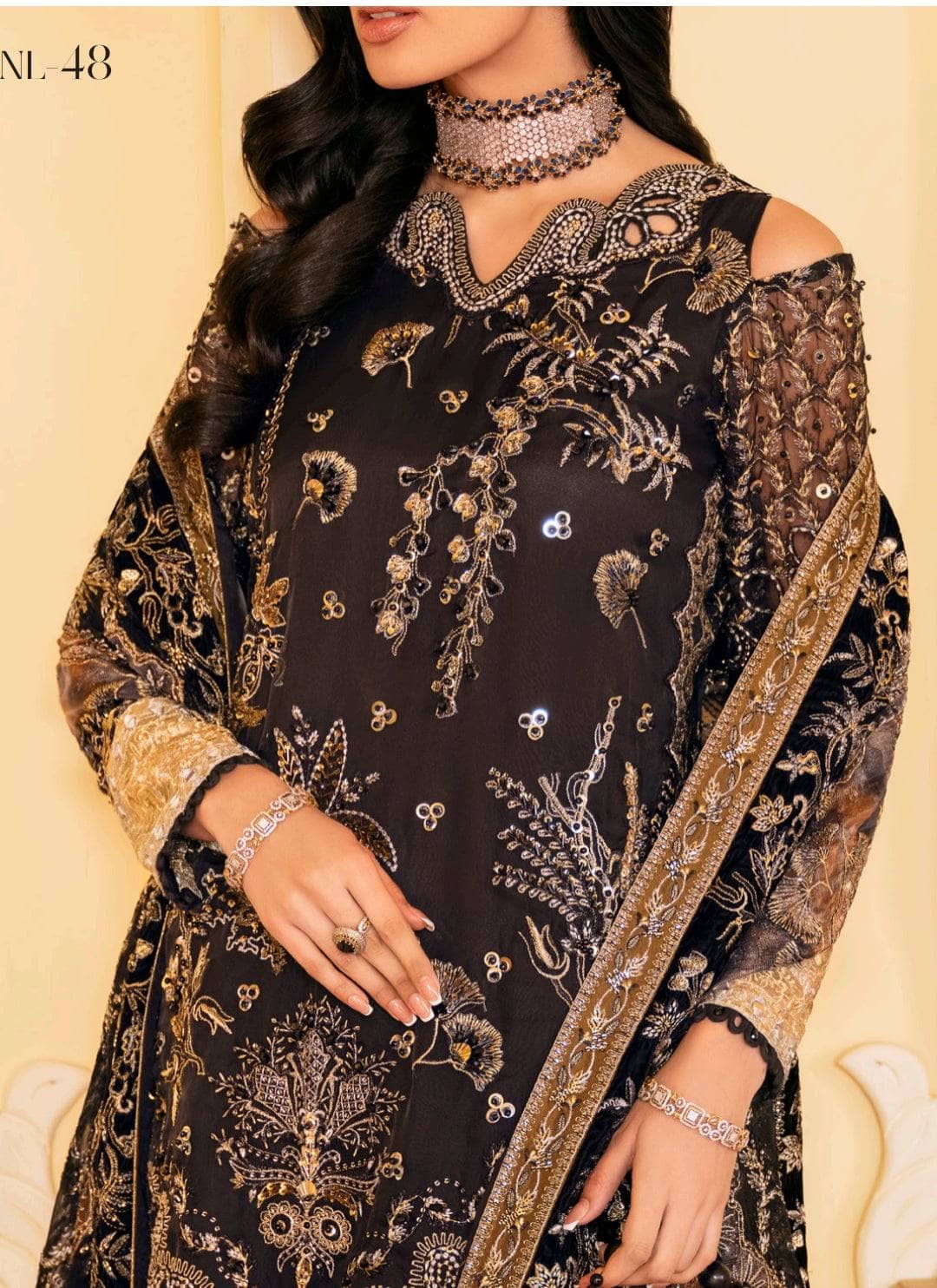 img_nureh_secret_garden_royal_palace_awwal_boutique