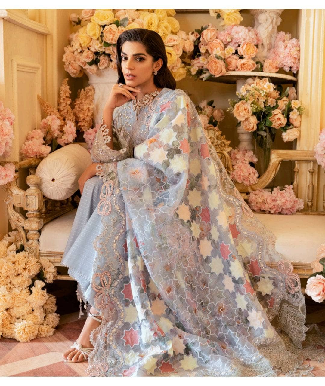 img_nureh_secret_garden_royal_palace_awwal_boutique